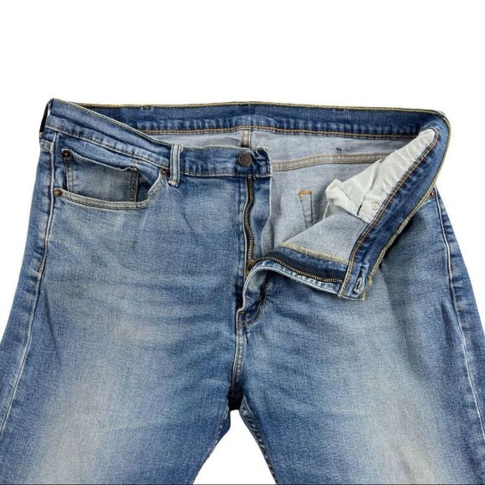 Levi’s Men’s 505 Blue Jeans Medium Wash Size 40x30 32122
